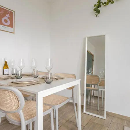 Schoenes Mit Parkplatz & 24h Checkin 2 Apartamento