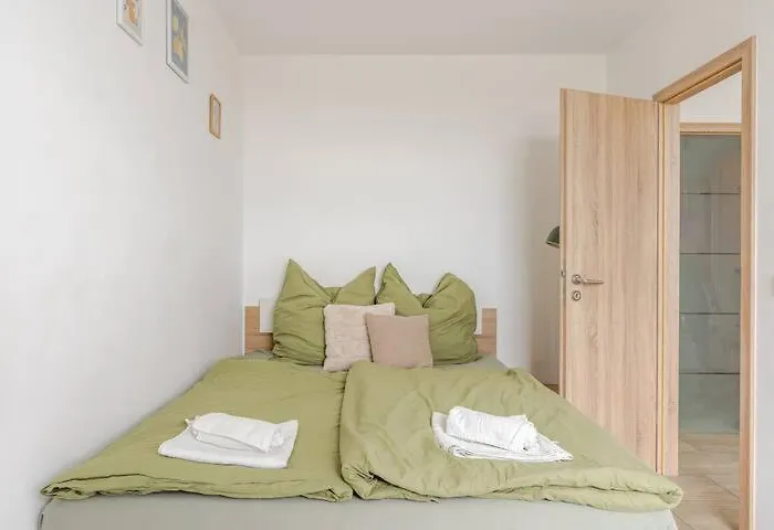 Lägenhet Schoenes Mit Parkplatz & 24h Checkin 2 Köln